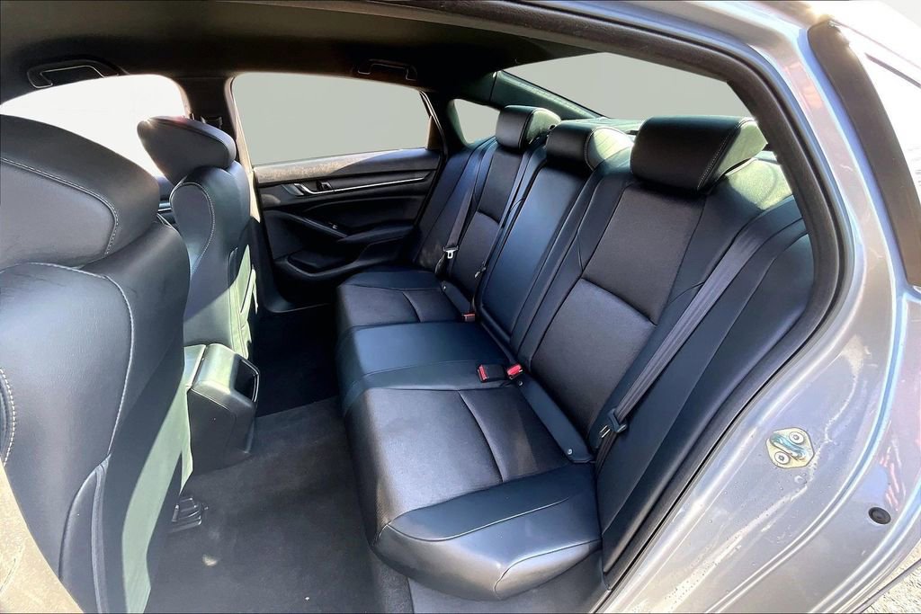 Used 2018 Honda Accord Sport image 18