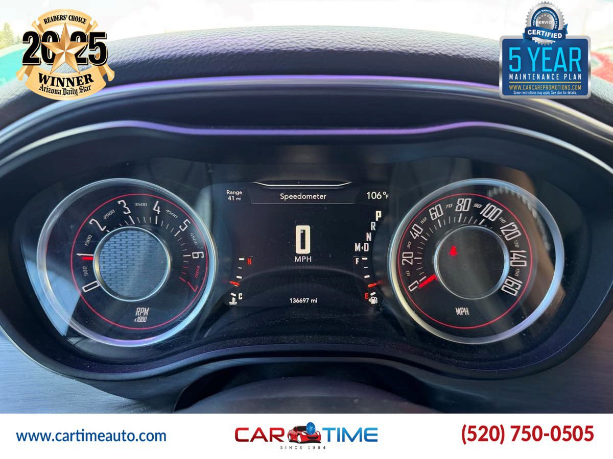 Used 2016 Dodge Challenger SXT RWD image 9