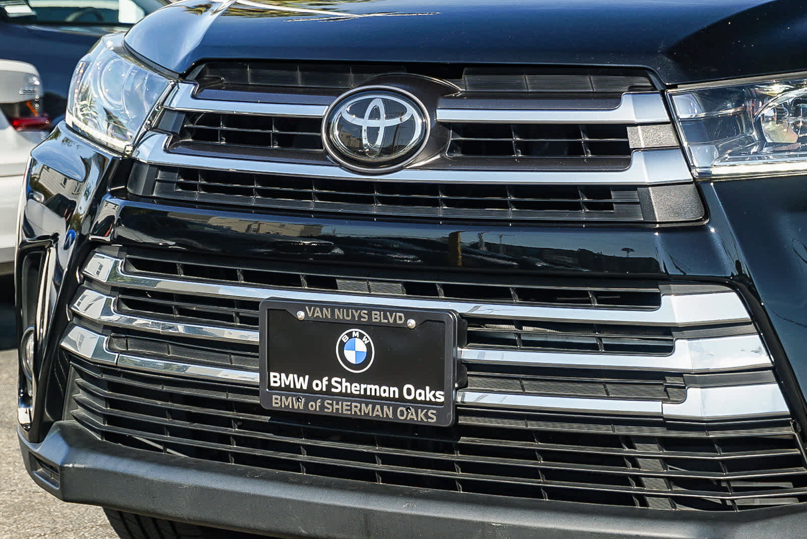 Used 2017 Toyota Highlander Limited image 8