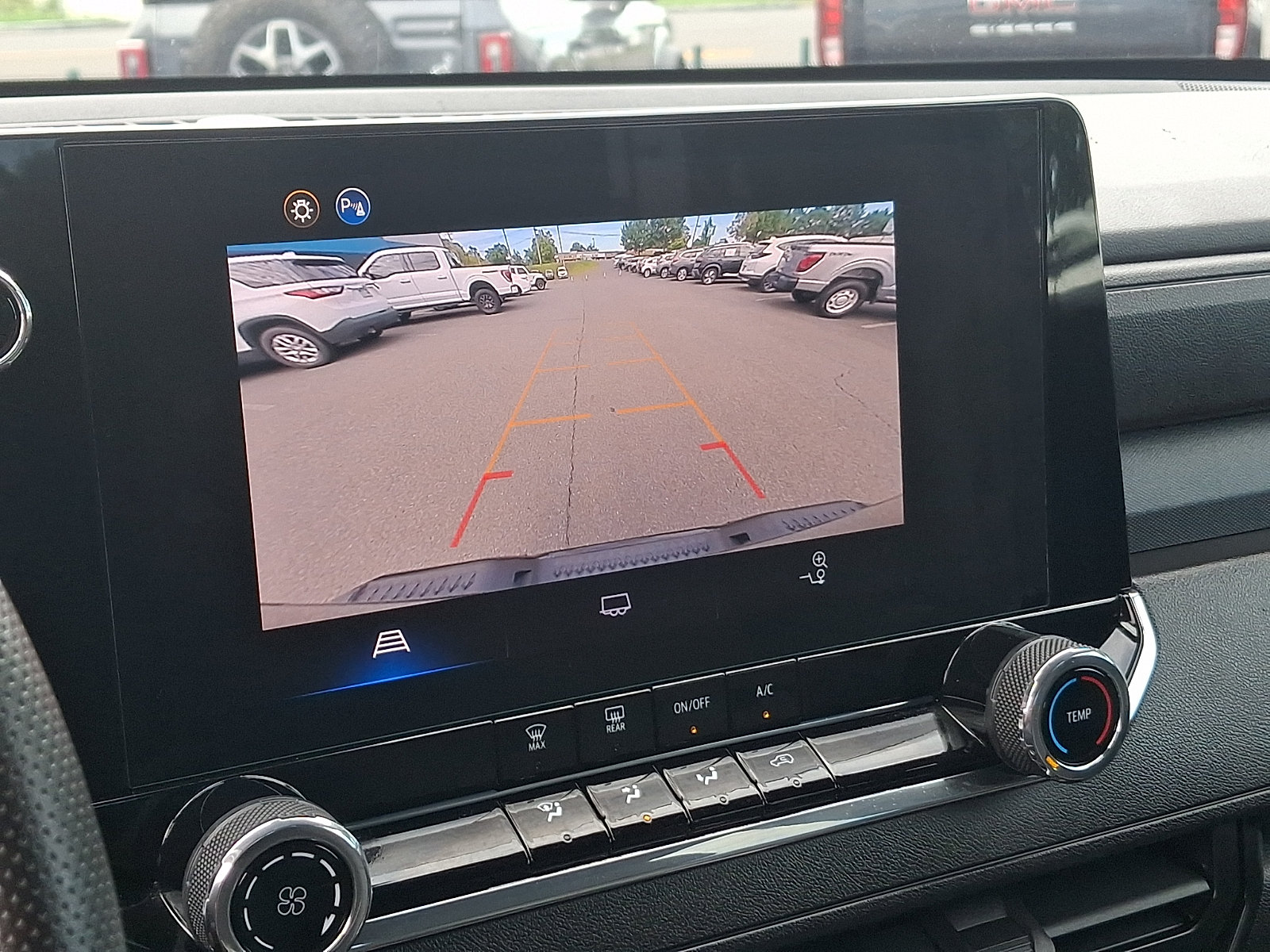 Used 2024 Chevrolet Colorado Trail Boss w/ Advanced Trailering Package AWD/4WD image 19