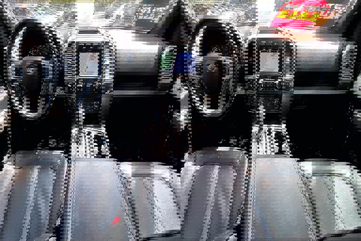 Used 2019 Ford F150 Platinum w/ Equipment Group 701A Luxury image 15