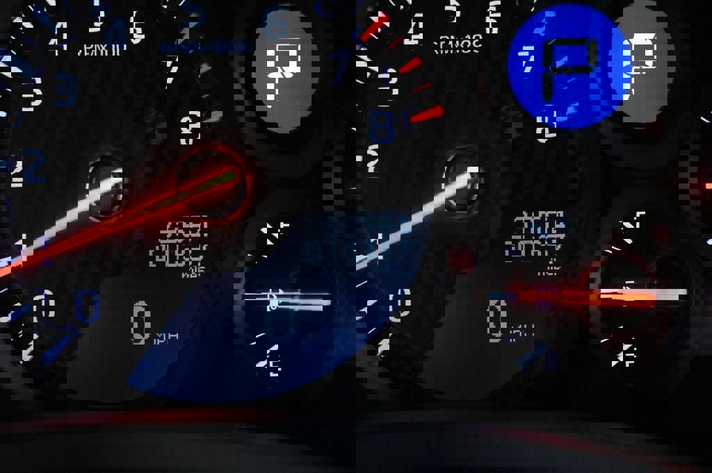 Used 2018 Nissan GT-R Premium w/ Premium Interior Package AWD/4WD image 12