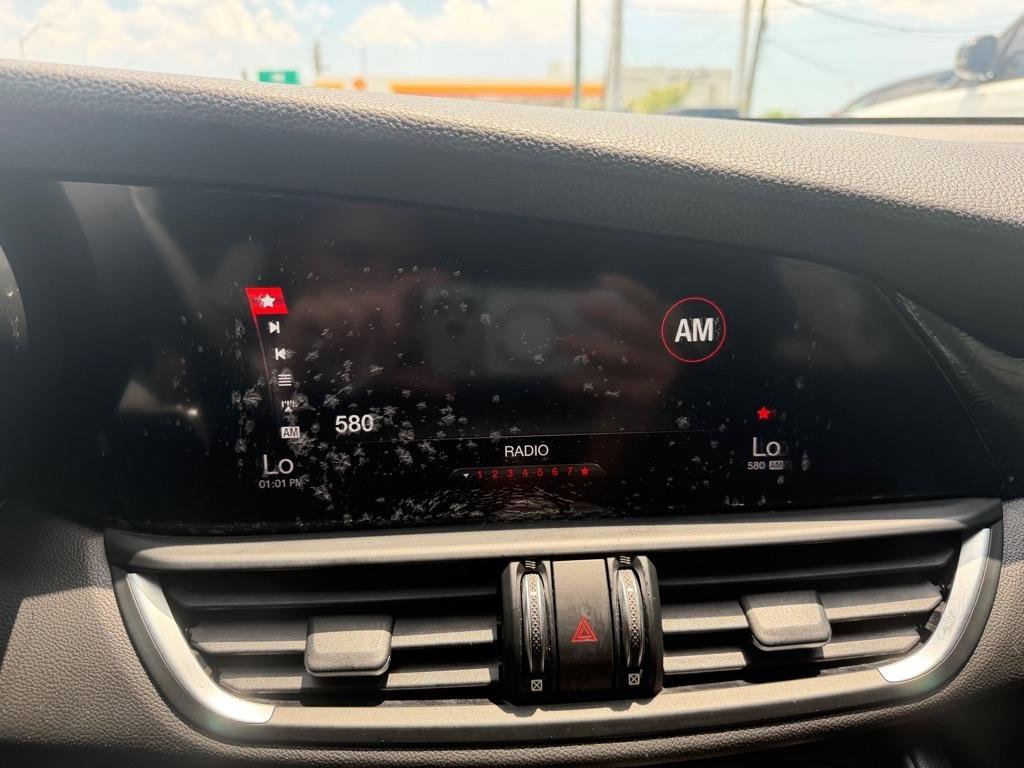 Used 2018 Alfa Romeo Giulia RWD image 20