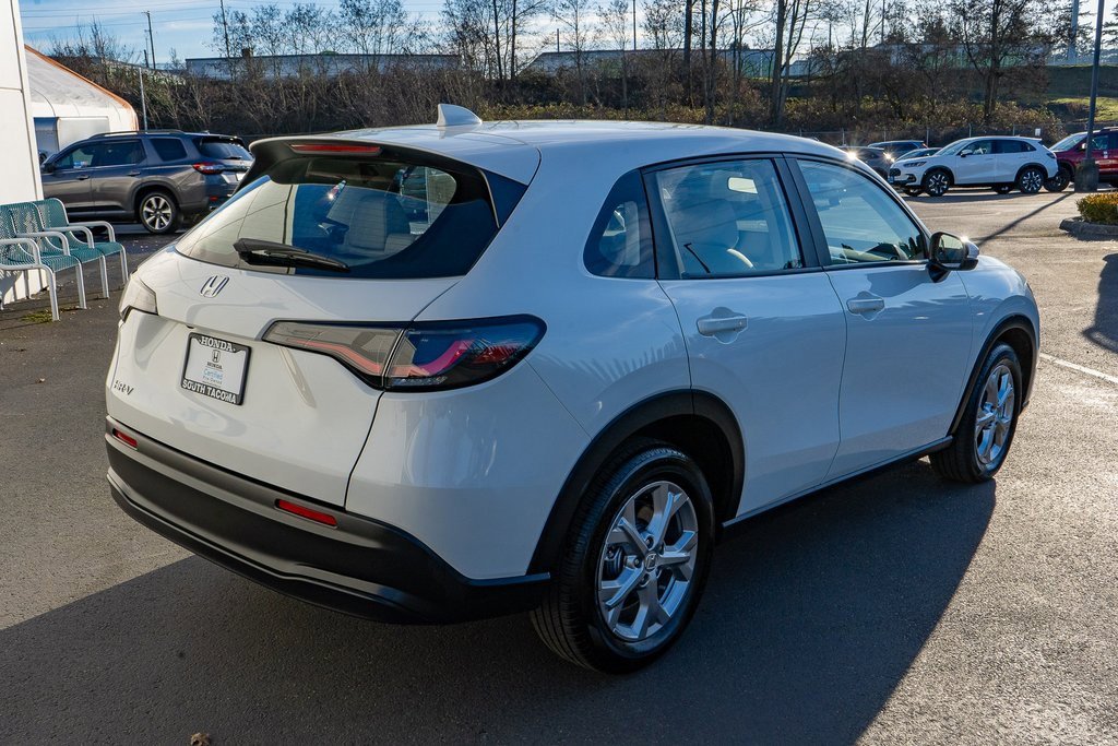 Certified 2025 Honda HR-V LX image 14