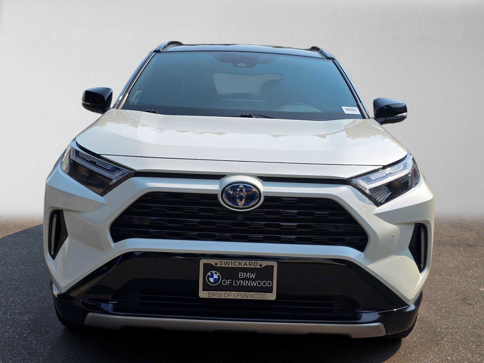 Used 2022 Toyota RAV4 XSE AWD/4WD image 8