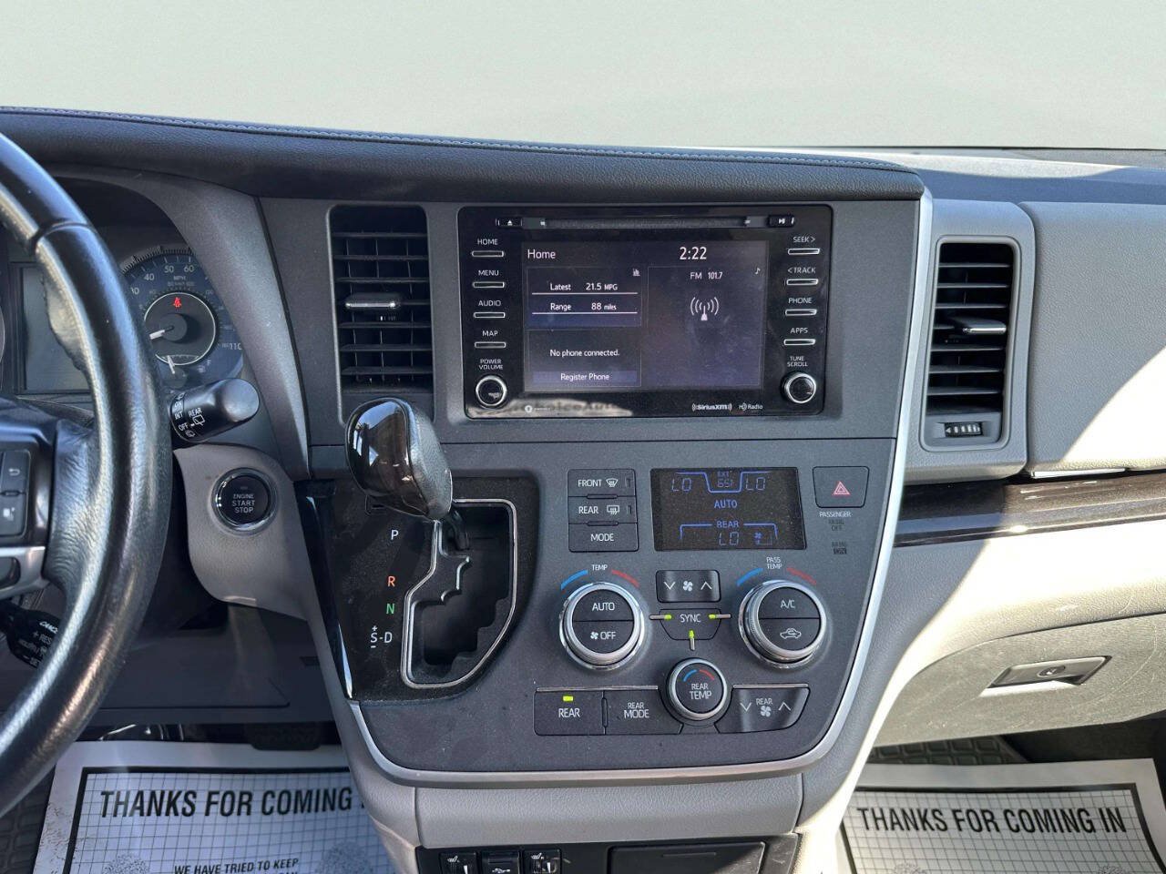 Used 2020 Toyota Sienna XLE FWD image 22