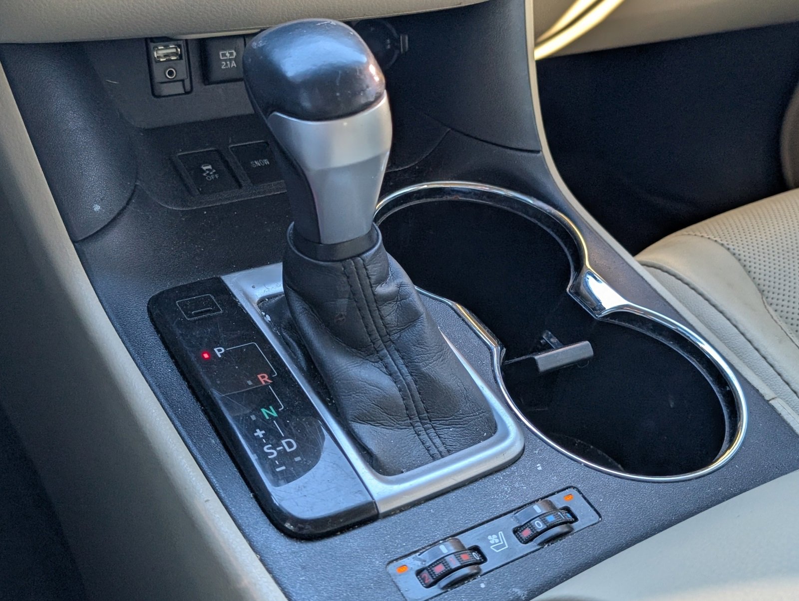 Used 2017 Toyota Highlander Limited Platinum image 17