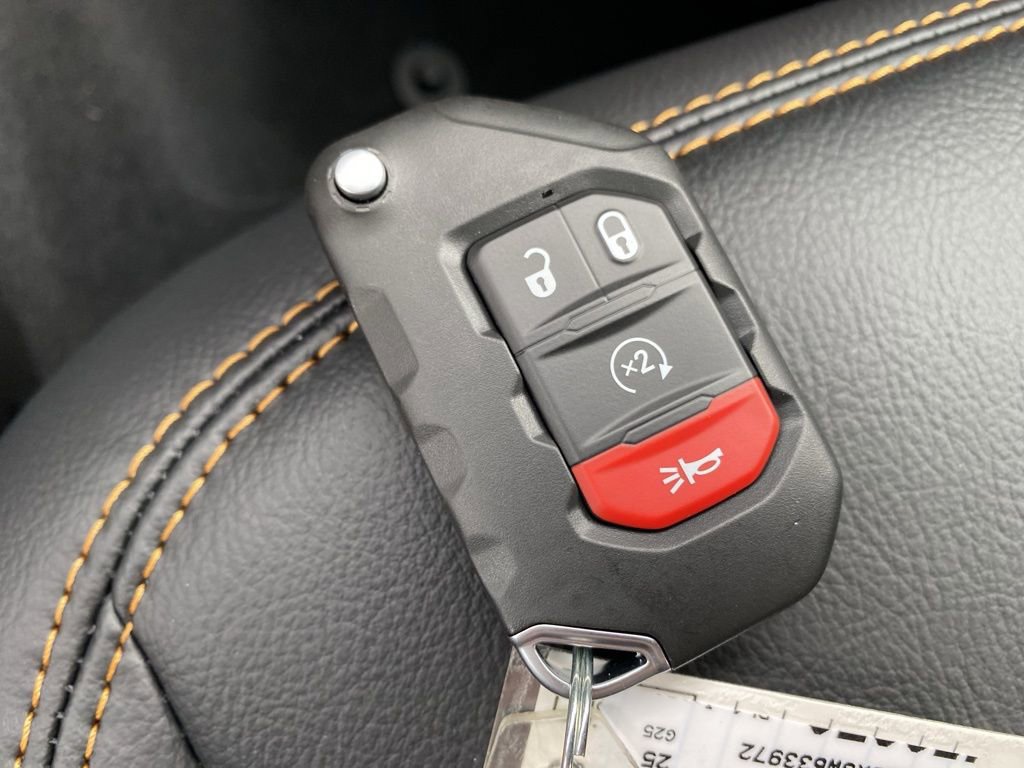 New 2025 Jeep Wrangler Sahara w/ Safety Group image 32