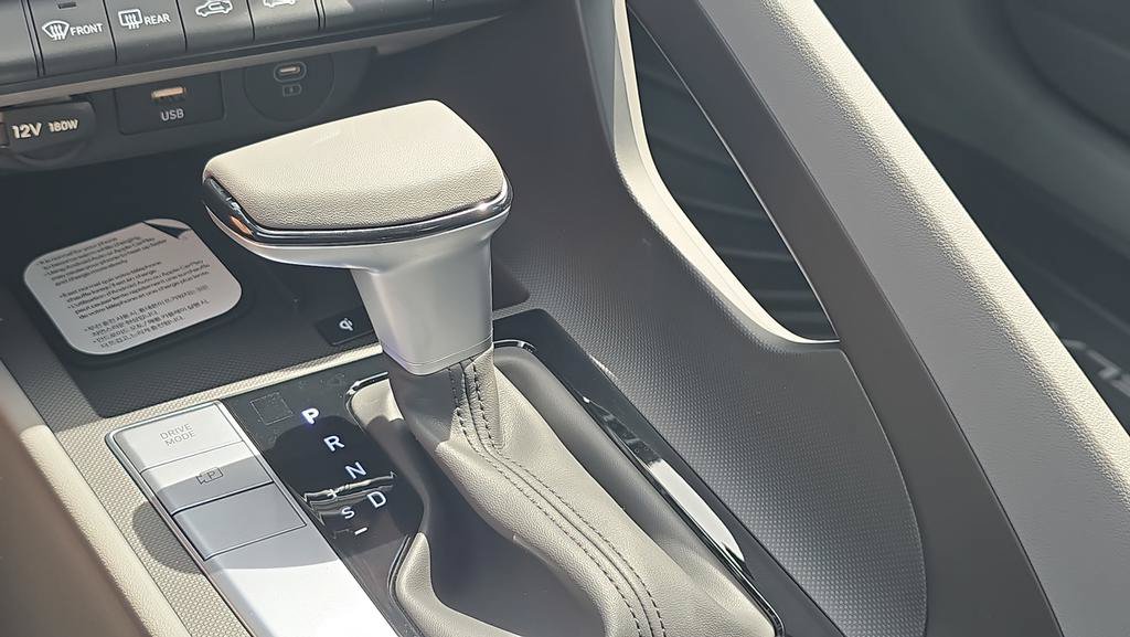 New 2026 Hyundai Elantra Sport FWD image 22