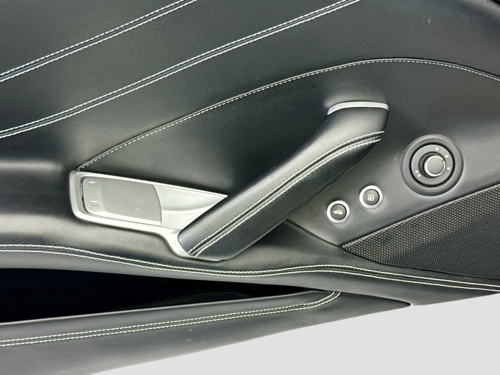 Used 2015 Ferrari California T RWD image 29