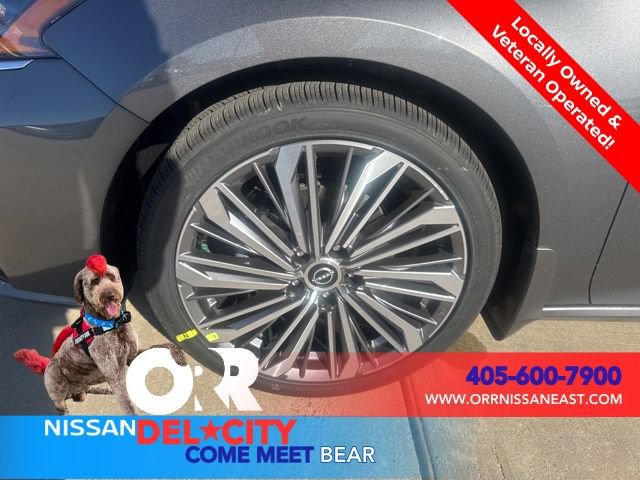 New 2025 Nissan Altima 2.5 SL FWD image 9