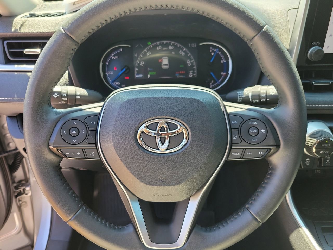 Used 2023 Toyota RAV4 XLE Premium image 19