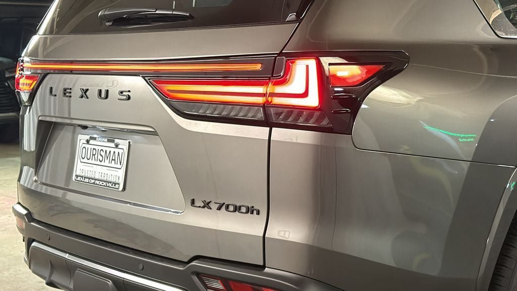 New 2026 Lexus LX 700h F Sport AWD/4WD image 8