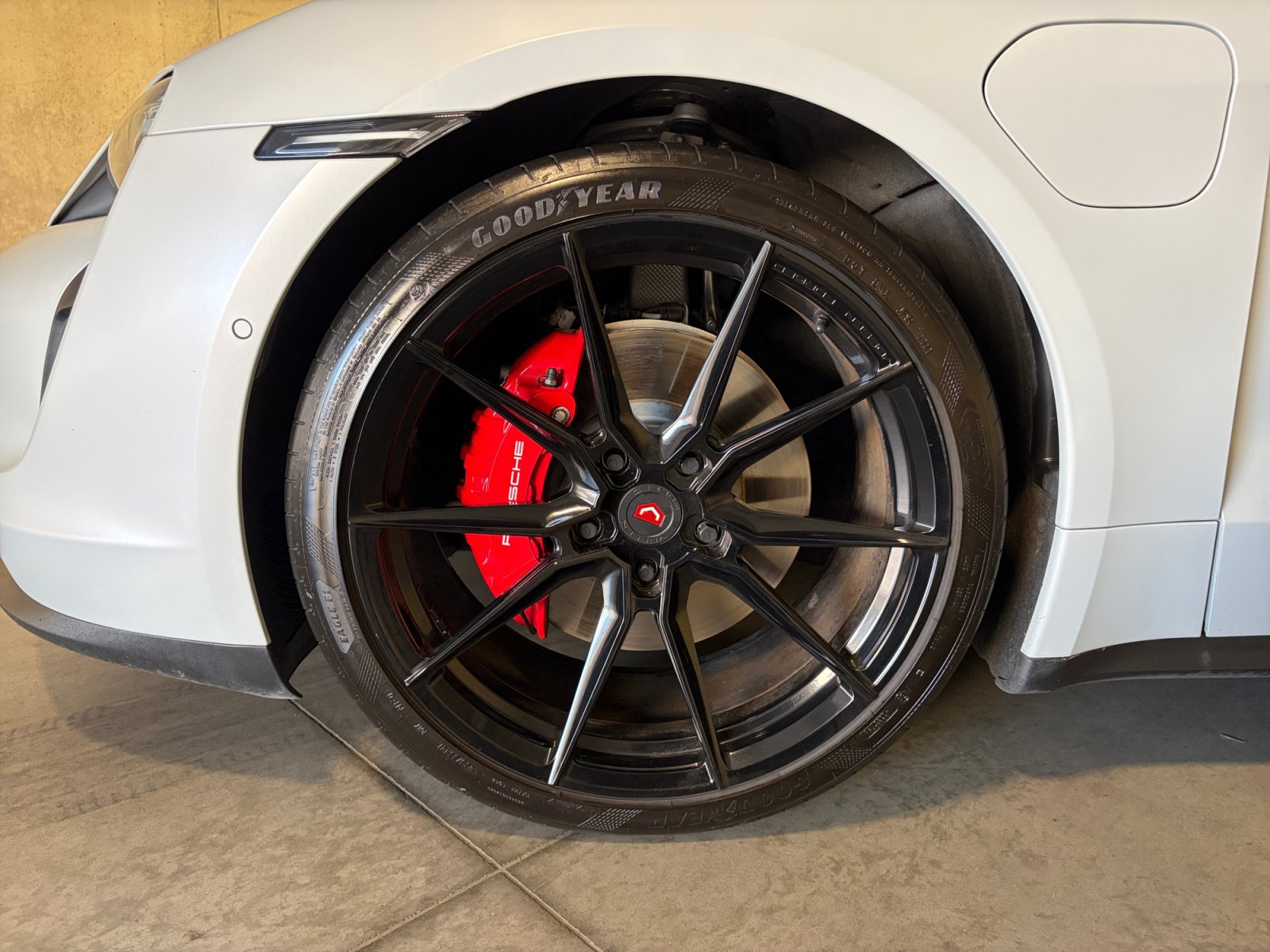 Certified 2022 Porsche Taycan 4S AWD/4WD image 18