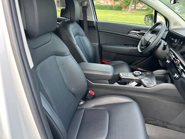 Certified 2026 Kia Sportage EX w/ EX Panoramic Sunroof Package AWD/4WD image 28