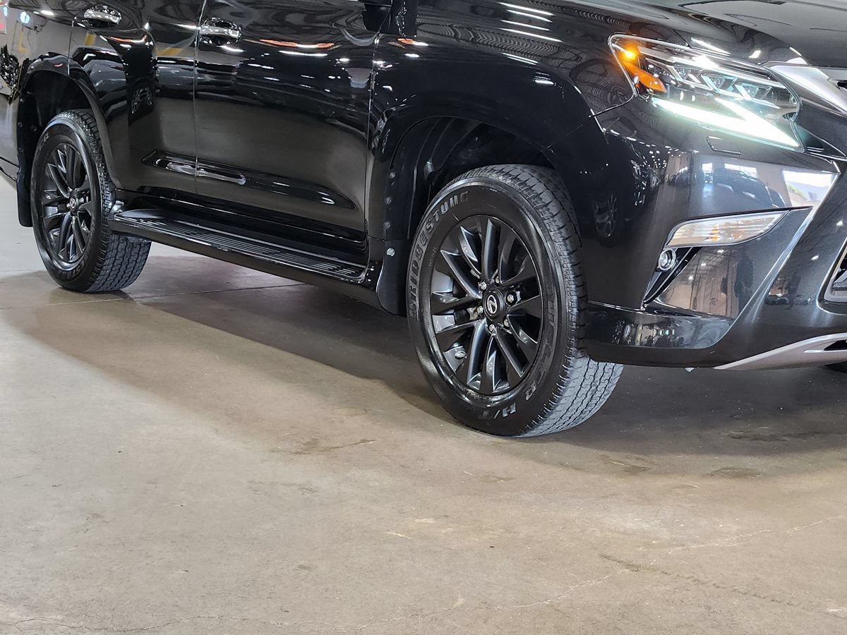 Used 2023 Lexus GX 460 Premium w/ Premium Package AWD/4WD image 16
