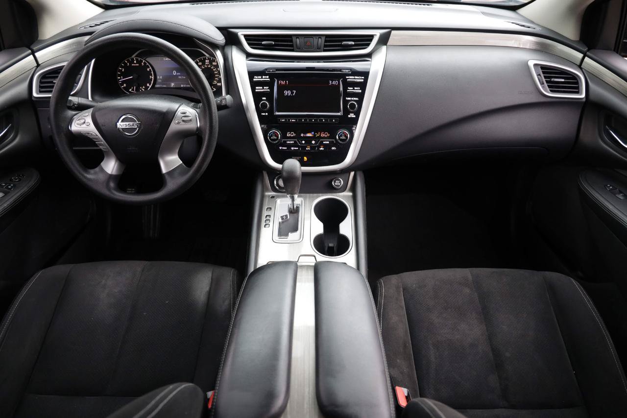 Used 2016 Nissan Murano S FWD image 2