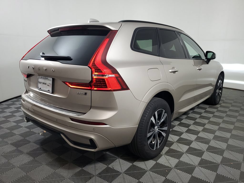 Certified 2024 Volvo XC60 B5 Core w/ Protection Package Premier AWD/4WD image 8
