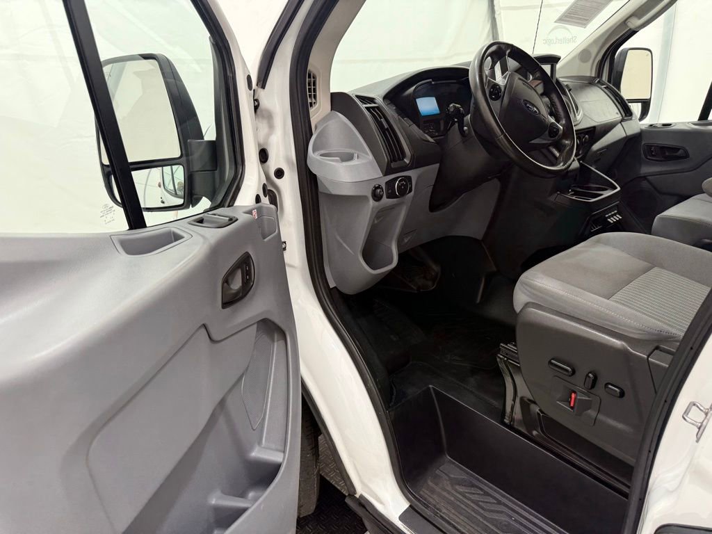 Used 2019 Ford Transit 350 XLT image 21