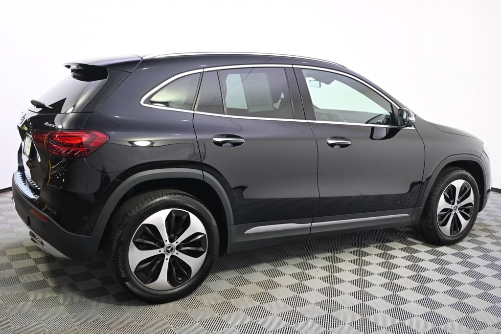Used 2025 Mercedes-Benz GLA 250 4MATIC image 5