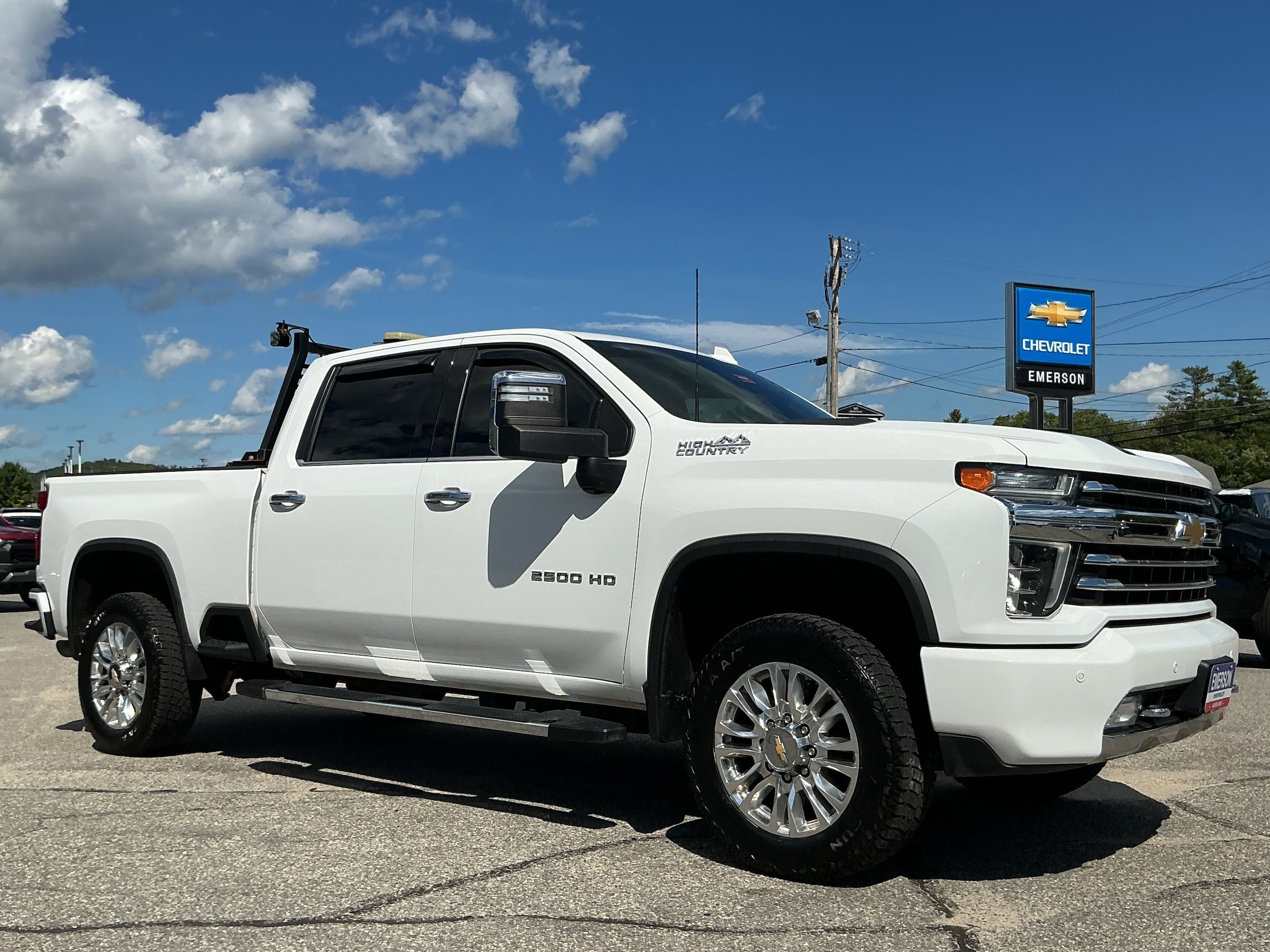 Certified 2022 Chevrolet Silverado 2500 High Country w/ Z71 Off-Road Package AWD/4WD image 3
