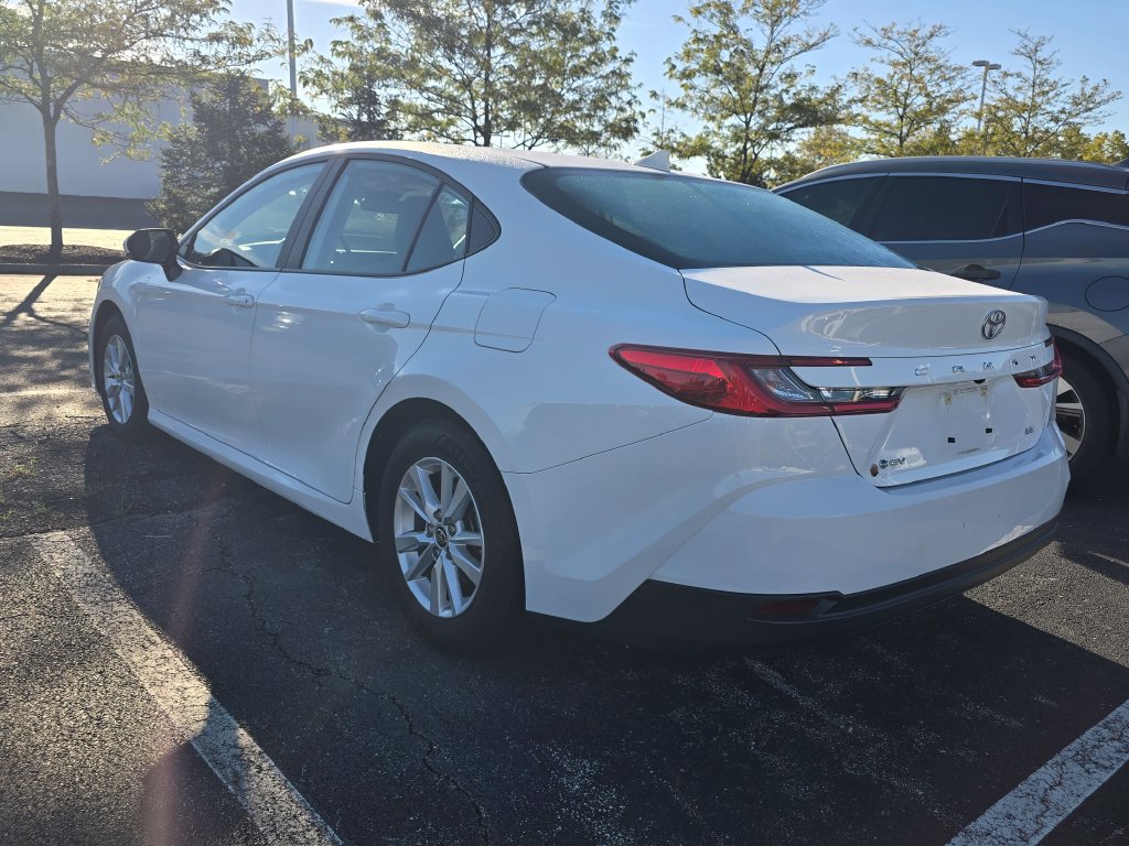Used 2025 Toyota Camry LE FWD image 5