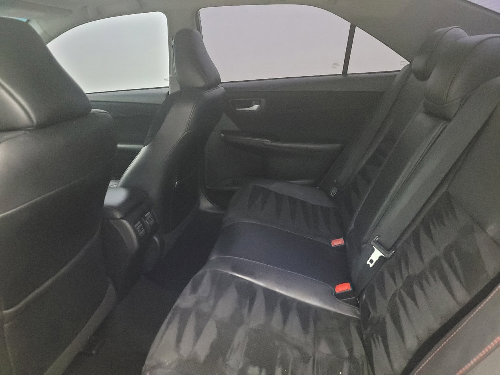 Used 2017 Toyota Camry XSE w/ Moonroof Package FWD image 18