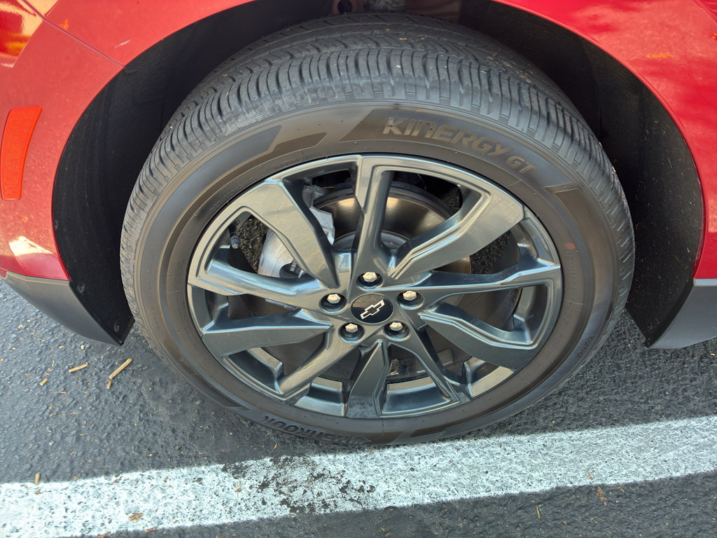 Used 2023 Chevrolet Equinox RS FWD image 14