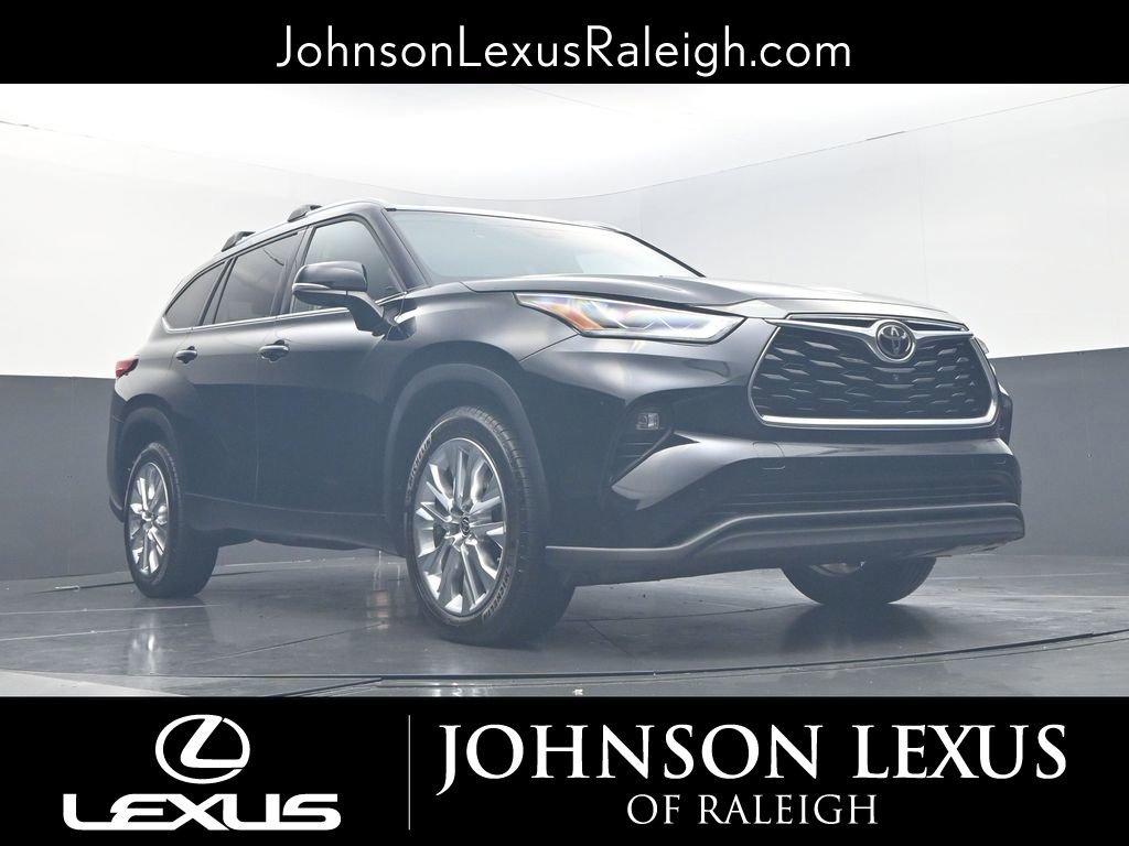 Used 2021 Toyota Highlander Limited image 15