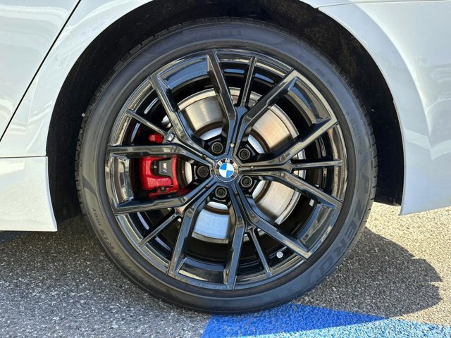 Used 2023 BMW 540i w/ M Sport Package image 10