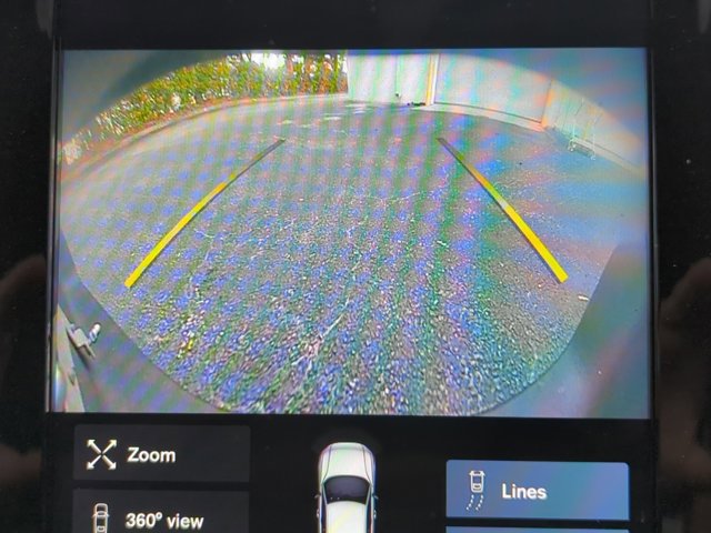 Used 2022 Volvo XC40 T5 R-Design w/ Advanced Package AWD/4WD image 11