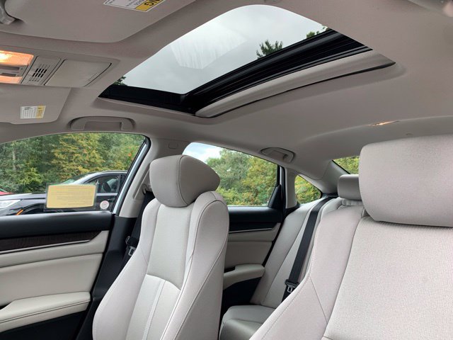 Used 2020 Honda Accord EX image 35
