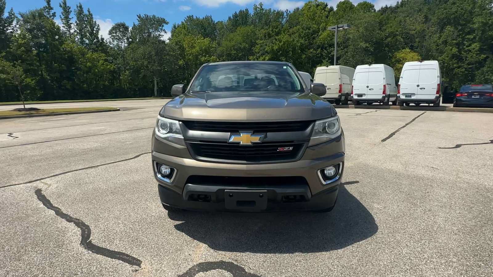 Used 2017 Chevrolet Colorado Z71 AWD/4WD image 3