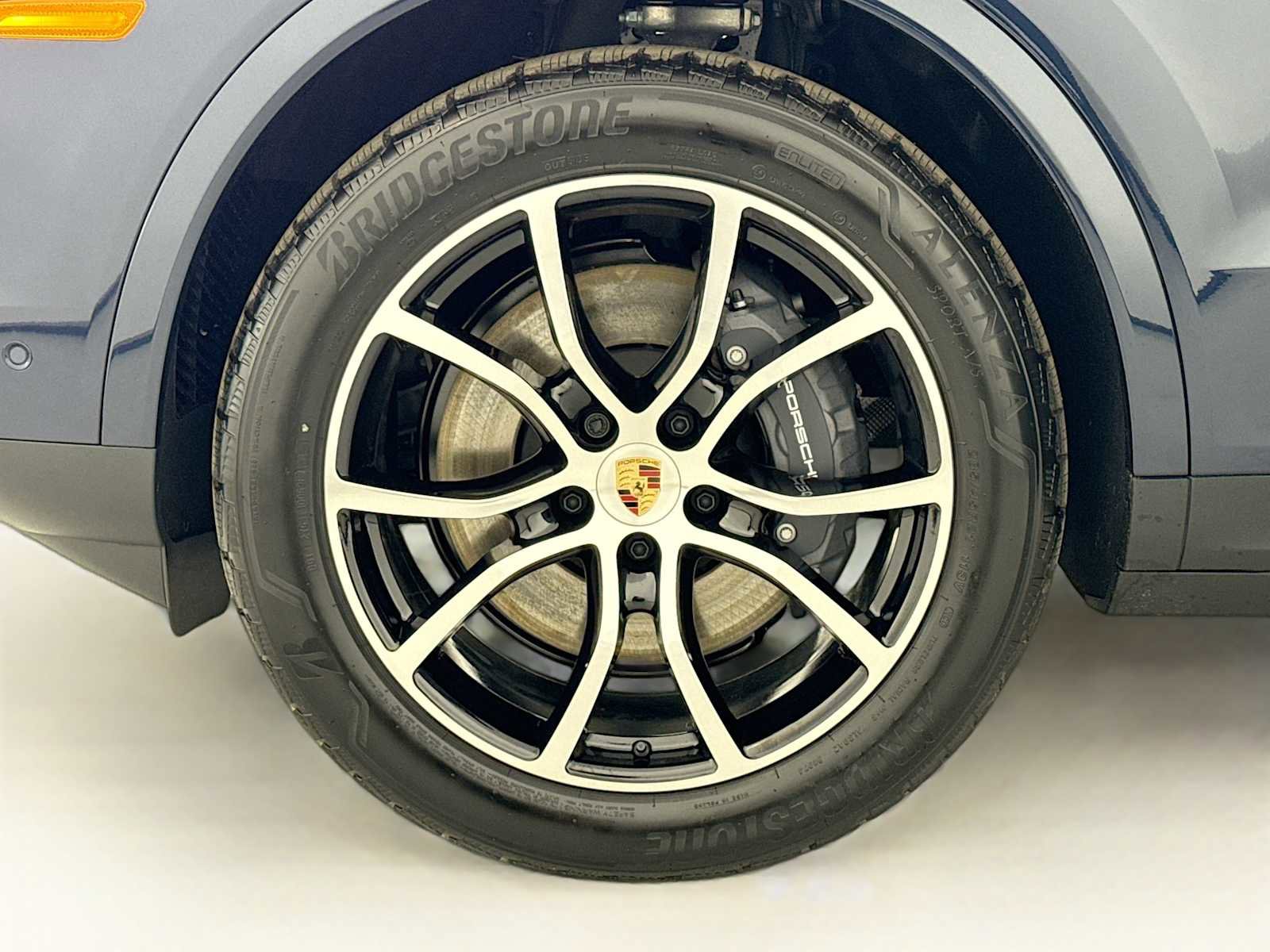 New 2026 Porsche Cayenne image 32