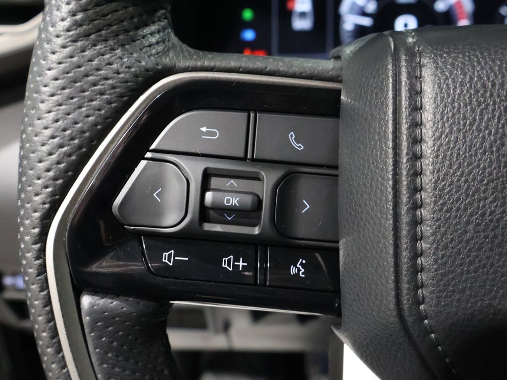 Used 2024 Toyota Tundra Limited image 37