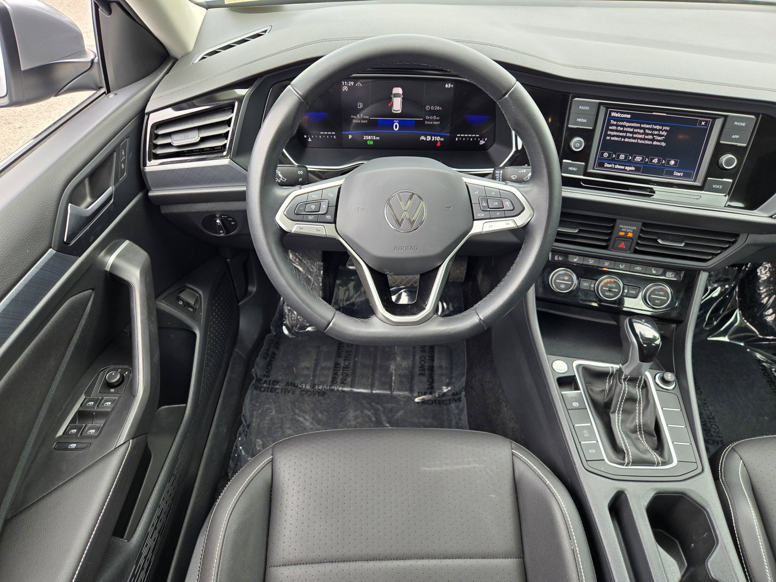 Used 2024 Volkswagen Jetta SE w/ Panoramic Sunroof Package FWD image 13