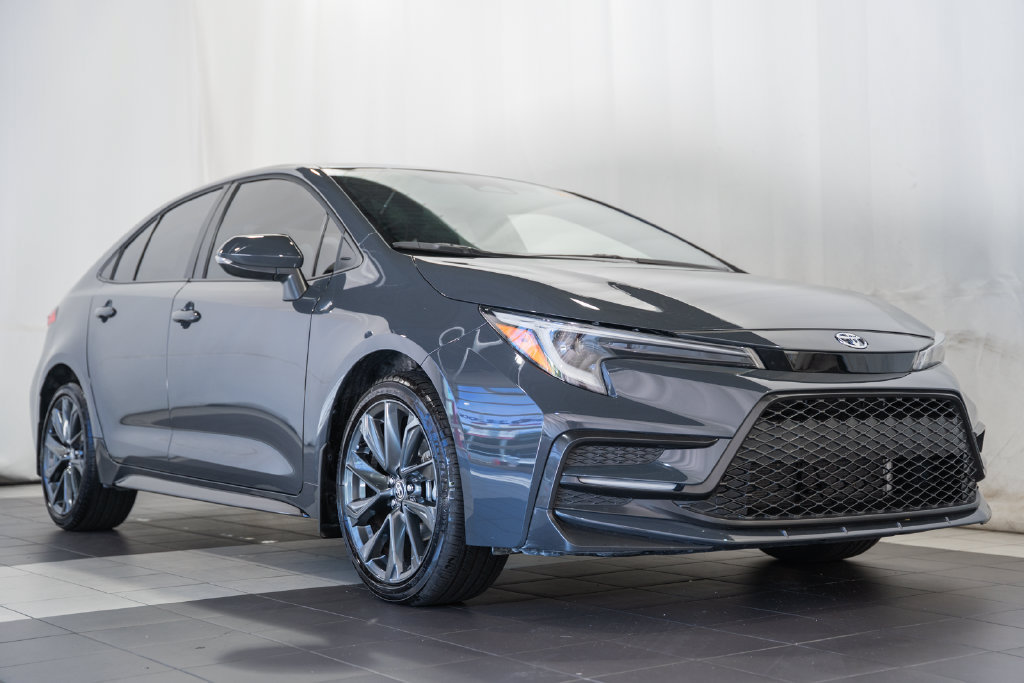 Used 2025 Toyota Corolla SE