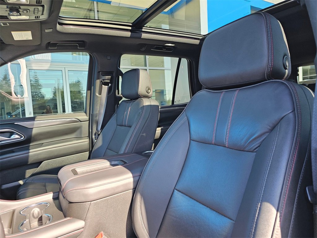 Used 2022 Chevrolet Tahoe RST w/ Luxury Package image 24