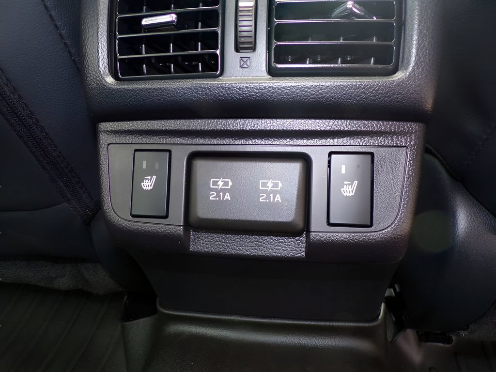 Used 2019 Subaru Outback 2.5i Limited AWD/4WD image 11
