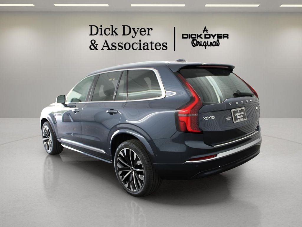 New 2026 Volvo XC90 B6 Plus w/ Protection Package Premier AWD/4WD image 6