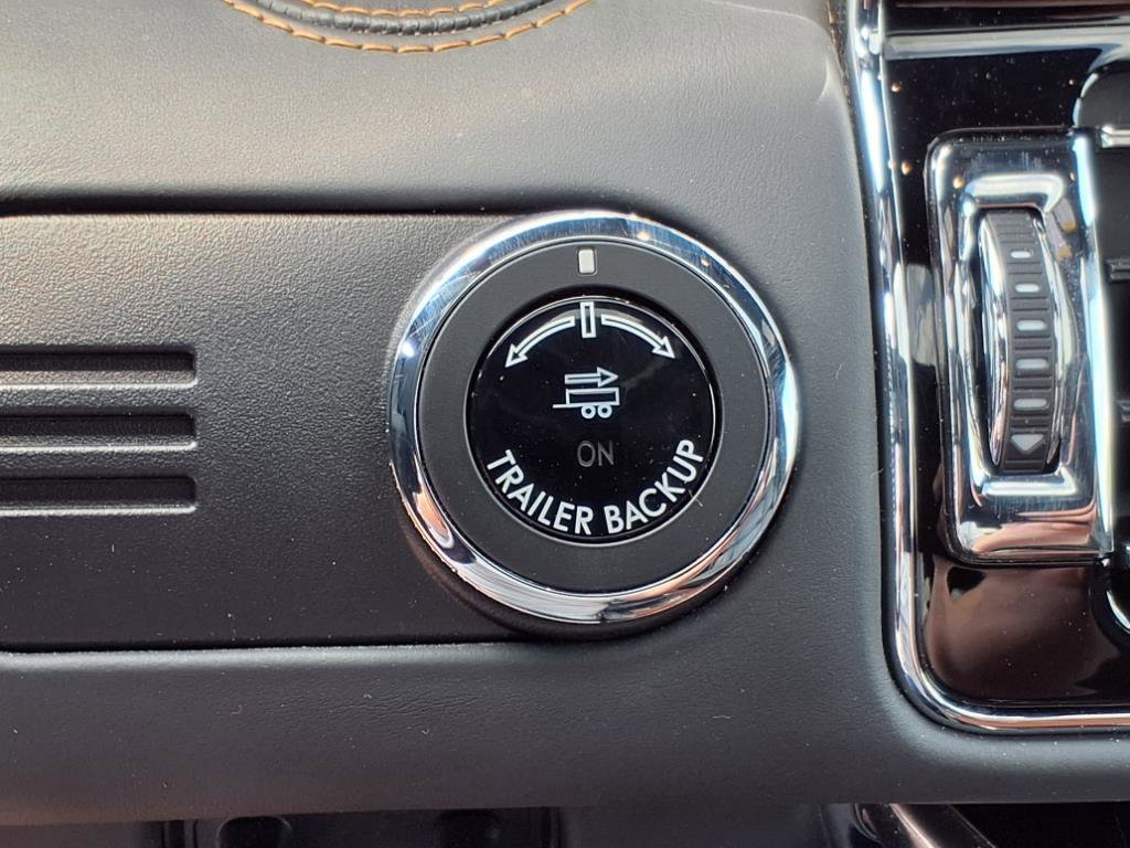 Used 2024 Lincoln Navigator Black Label image 24