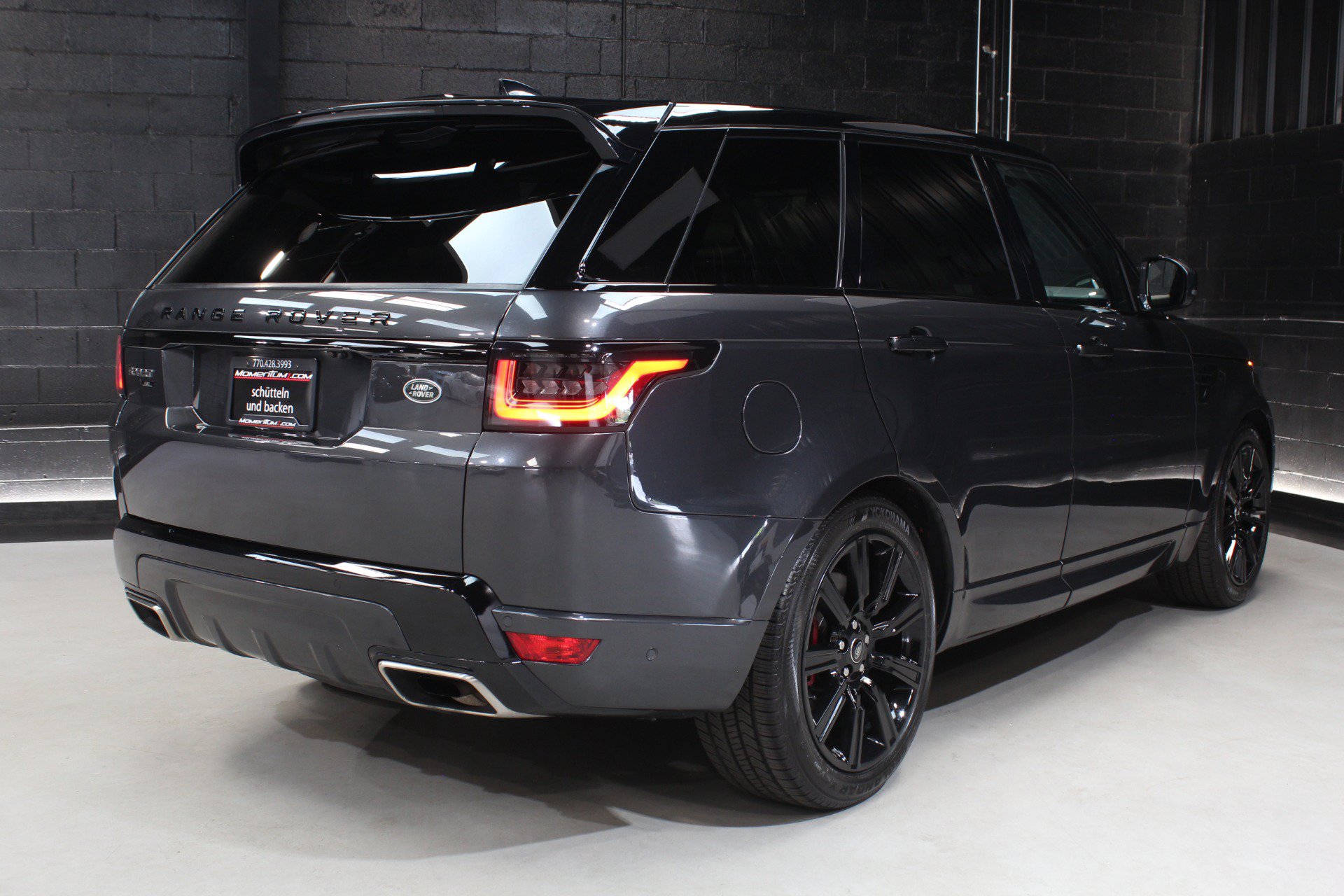 Used 2022 Land Rover Range Rover Sport HST AWD/4WD image 16