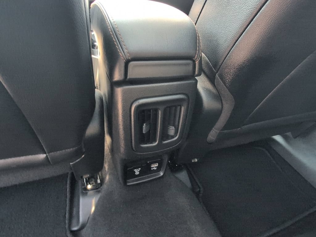 Used 2017 Jeep Compass Limited AWD/4WD image 16