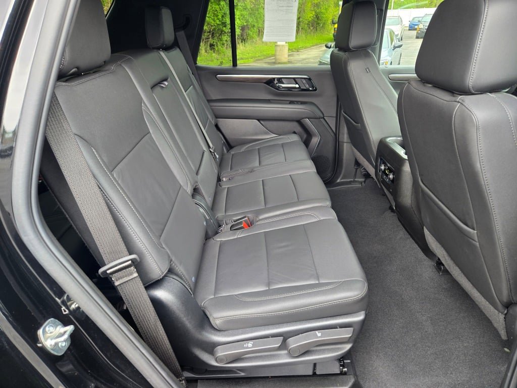 Certified 2025 Chevrolet Tahoe LT AWD/4WD image 11
