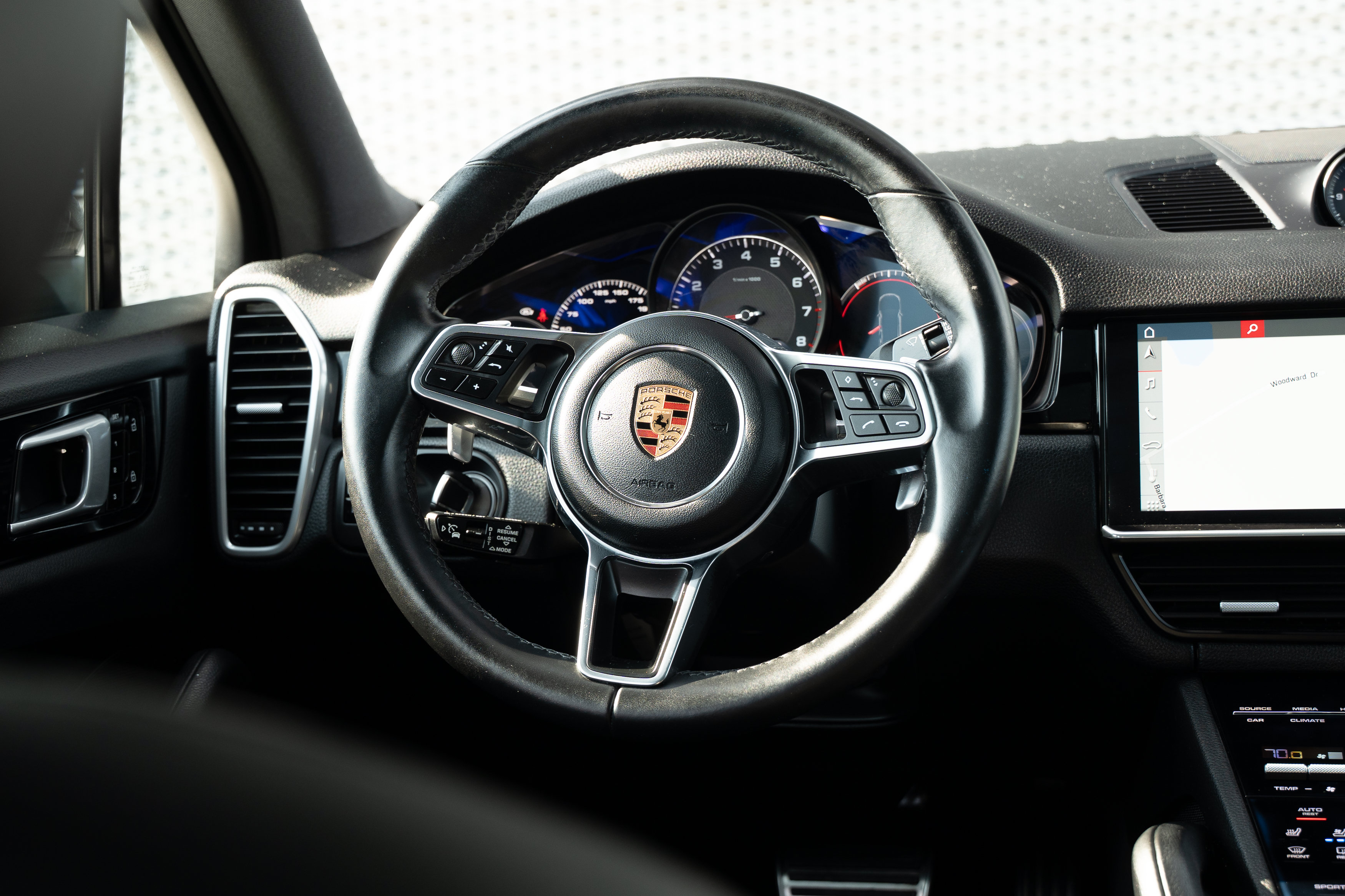 Used 2019 Porsche Cayenne S AWD/4WD image 9