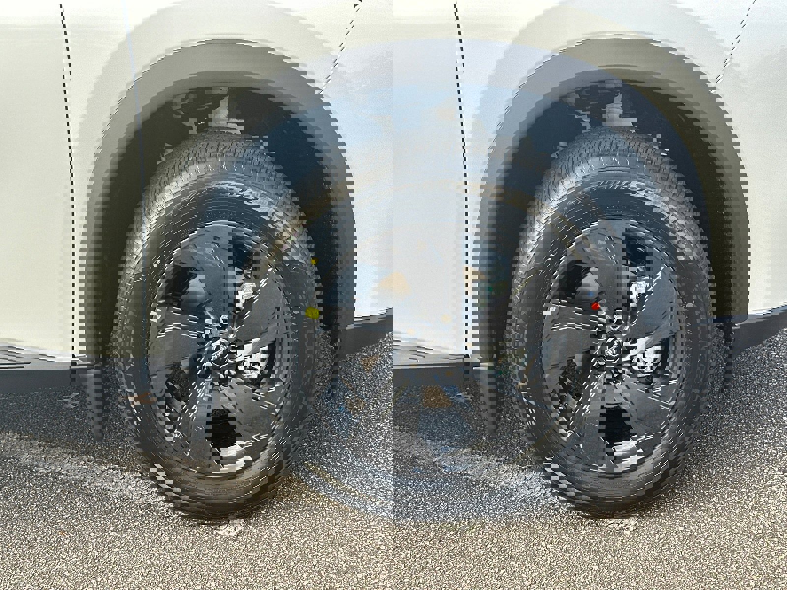 New 2026 Nissan Rogue SV image 12