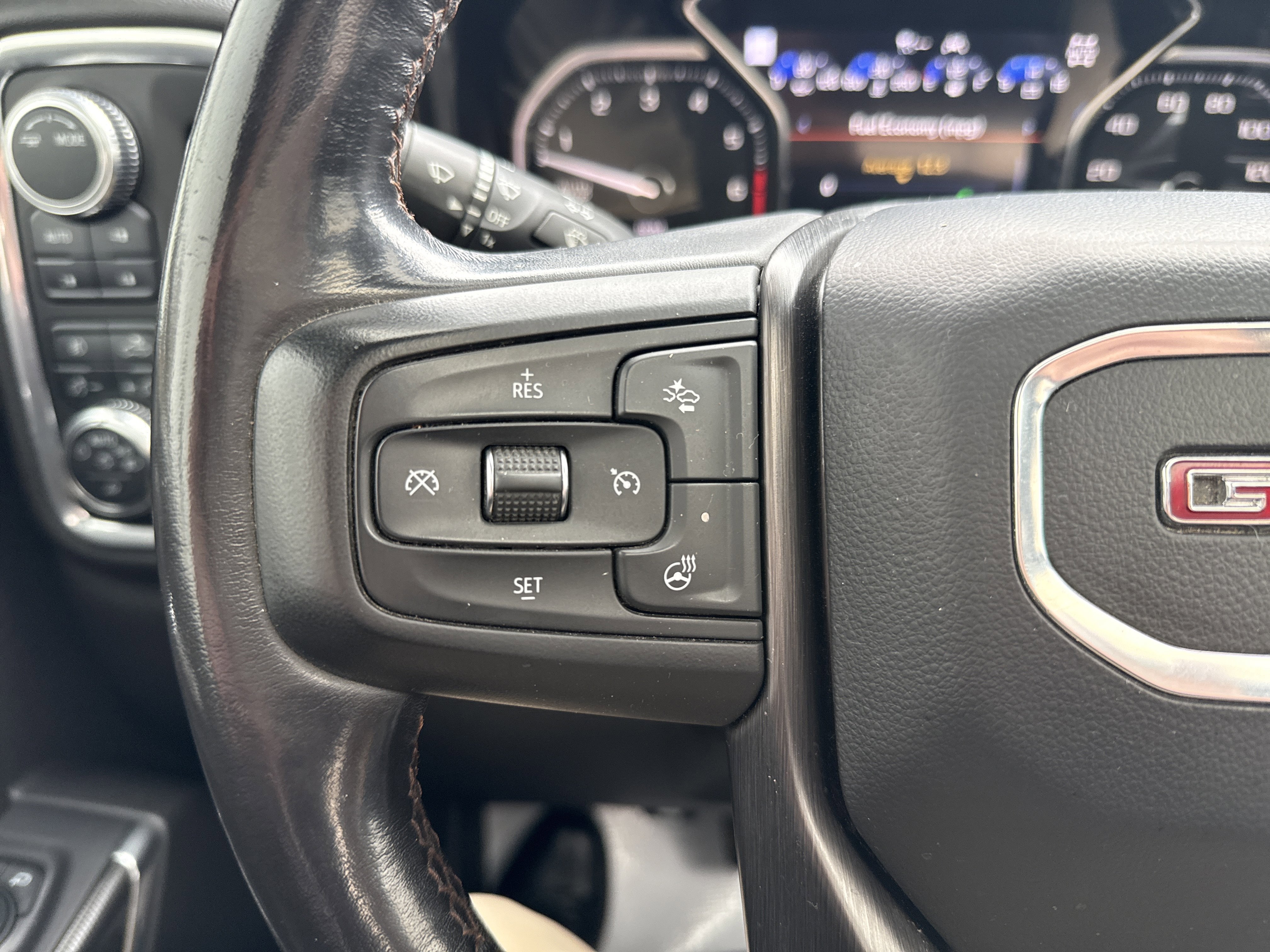 Used 2021 GMC Sierra 1500 AT4 w/ AT4 Premium Package image 18