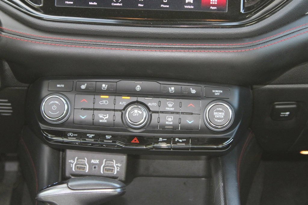 Used 2024 Dodge Durango GT image 23