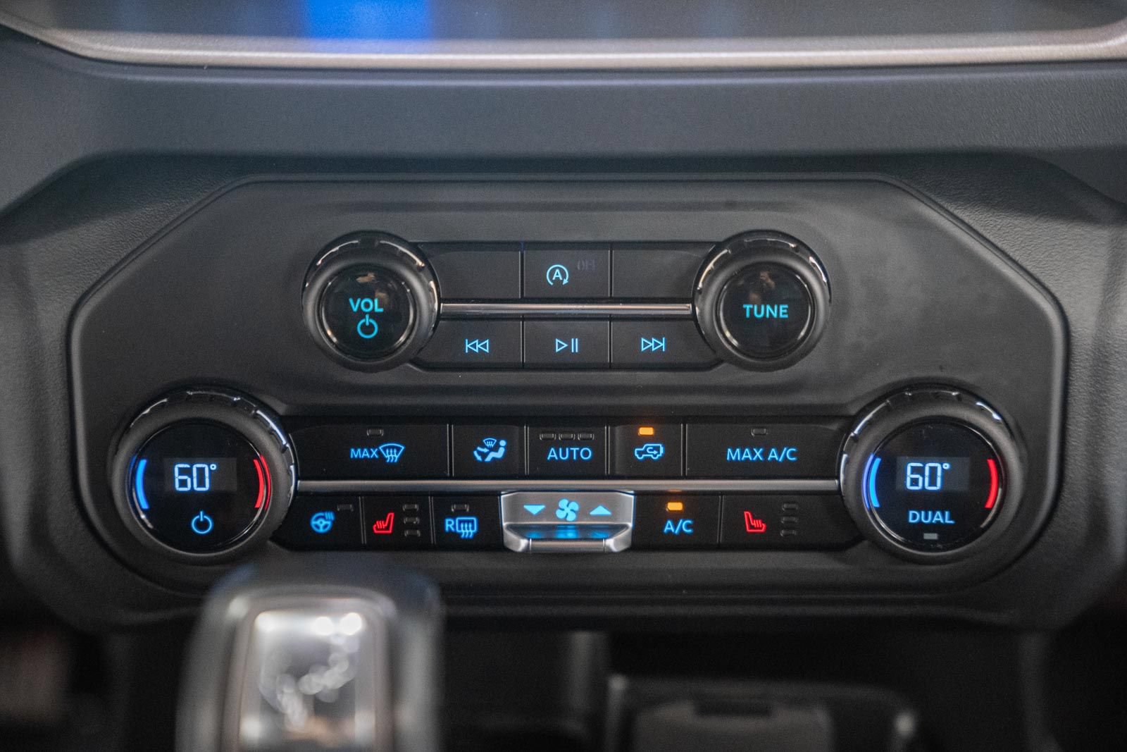 Certified 2025 Ford Bronco Outer Banks AWD/4WD image 29