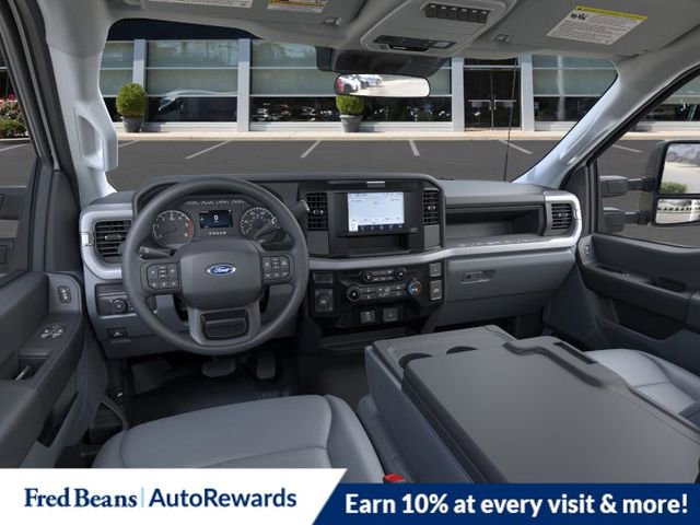 New 2025 Ford F550 4x4 Regular Cab Super Duty w/ XL Chrome Package image 10